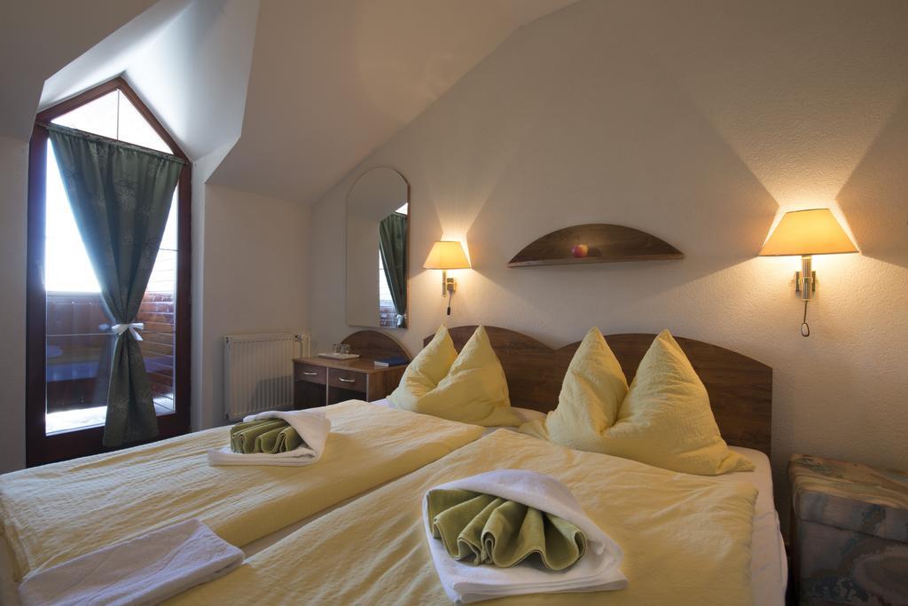 Penzion Pleso Strbske Pleso Exterior photo